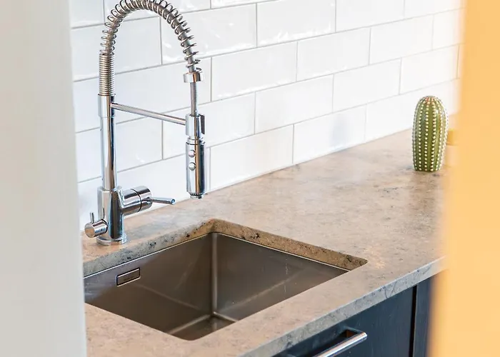 Spacious With Balcony Near Ullevi Lägenhet *