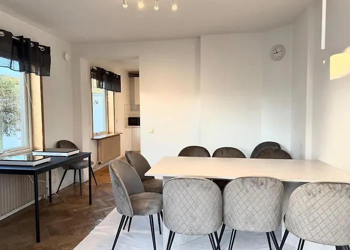 Casa vacanze Workers Big - 5 Br - 2 Bath - Volvo Goteborg