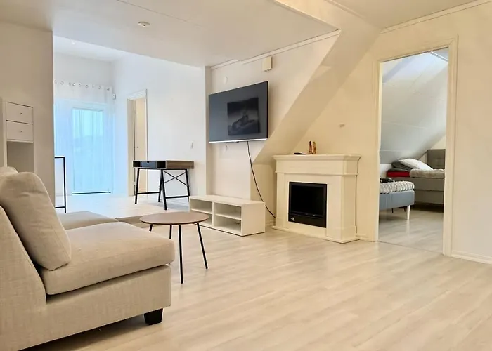 Workers - 7 Br - 15 Beds - 3 Bath Casa vacanze *