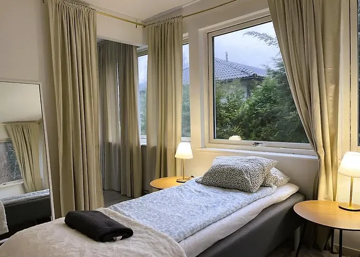 Workers - 4br - 8 Beds - Tv In Every - Parking * 哥德堡