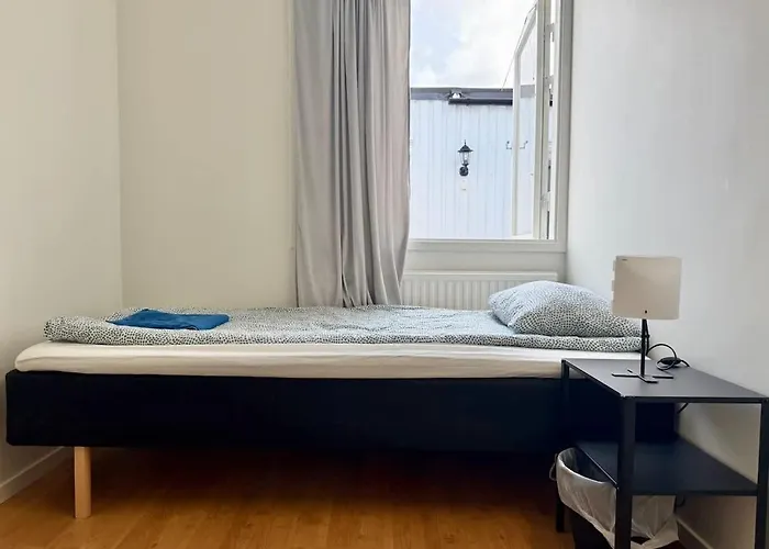 Workers - 2 Bath - 9 Beds - Parking Holiday home *