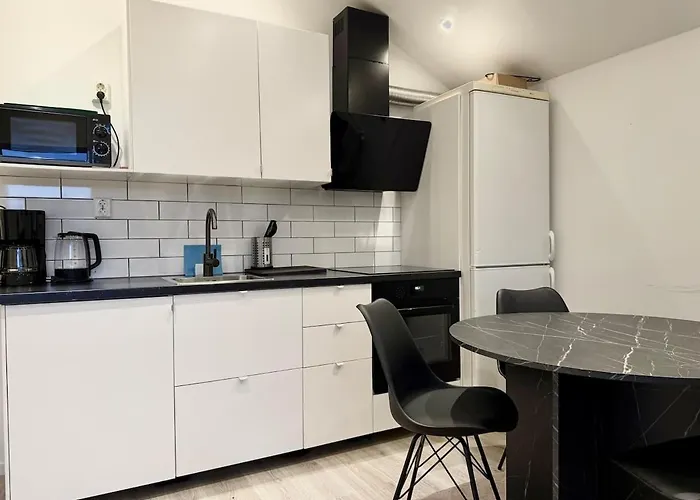 Premium Workers - 3 Beds - Volvo - Parking Ferienhaus Göteborg