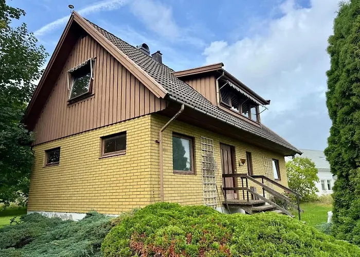 Workers - 11 Beds - Parking - Near Volvo