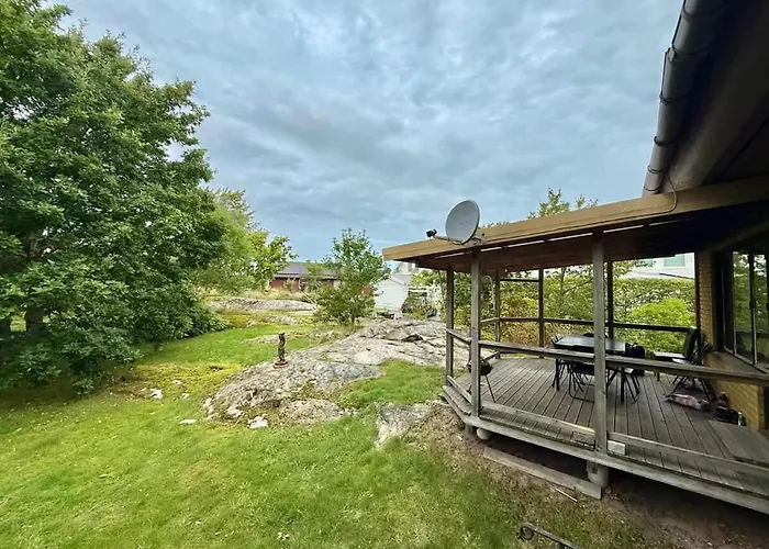 Workers - 11 Beds - Parking - Near Volvo *