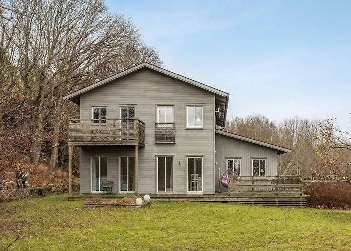 Modern House Near Hastevik And Lovely Nature Gothenburg