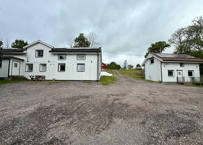 Workers - 4 Beds - Near Volvo - Parking * Gothenburg