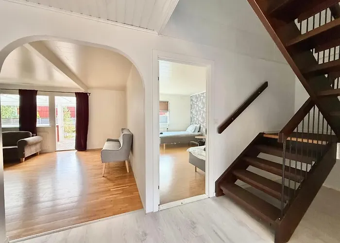 Workers - 8 Beds - 4 Bedroom - 2 Bath * ヨーテボリ