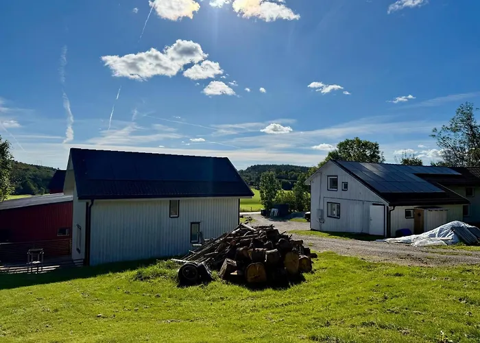 Workers • 19 Beds • 3 Kitchens • Volvo • Parking Feriehus
