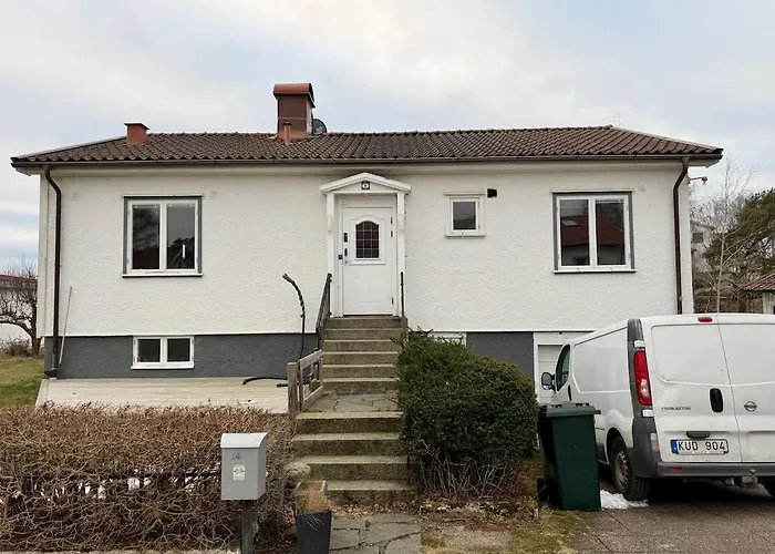 Holiday home 6 Beds - 4 Bedroom - For Workers - Volvo - Parking