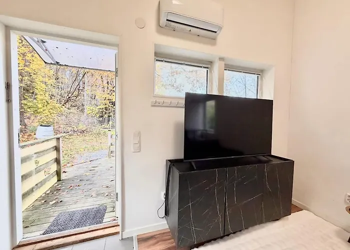 Workers - 2 Beds - Free Parking -volvo Holiday home Gothenburg