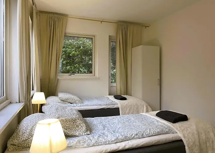 度假居 Workers - 4br - 8 Beds - Tv In Every - Parking 哥德堡