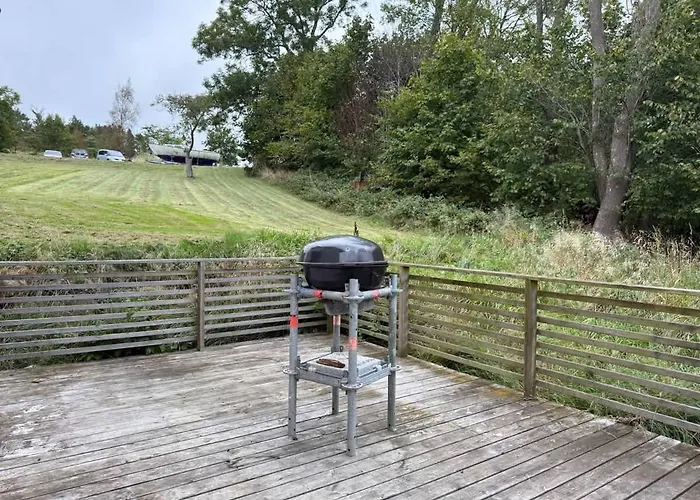 Workers - 4 Beds - Near Volvo - Parking Semesterbostad