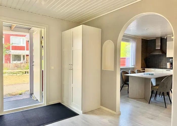 Workers - 8 Beds - 4 Bedroom - 2 Bath Semesterbostad Göteborg