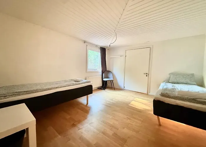 Workers - 5 Bedroom - 2 Bath - Volvo - Parking Vakantiehuis *