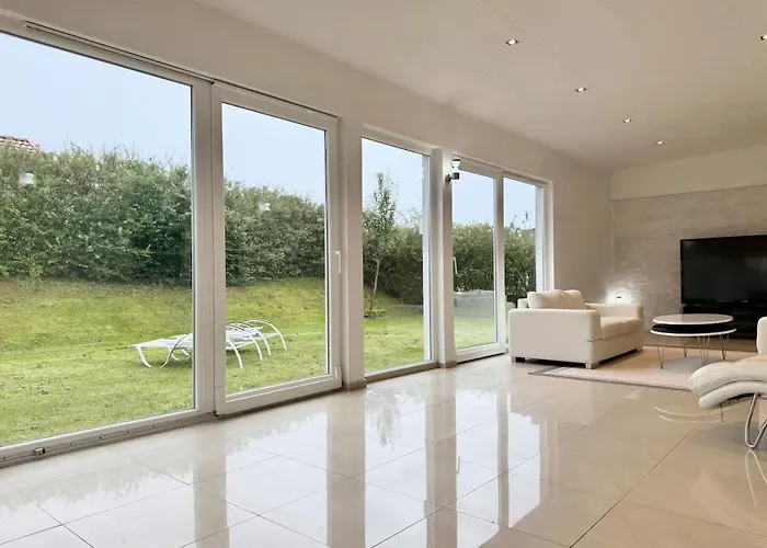 Holiday home Workers - 7 Bedroom - 15 Beds - 3 Bath Gothenburg