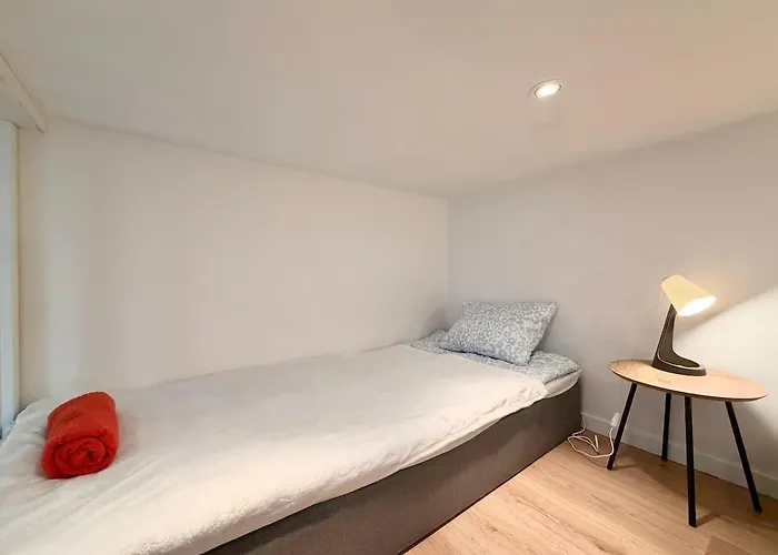 Workers - 2 Beds - Free Parking -volvo Holiday home