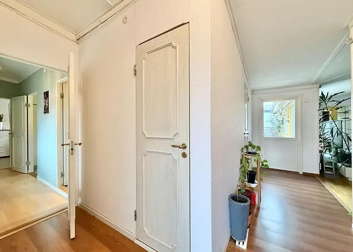 Workers - 4br - 4 Beds - Parking - Near Volvo