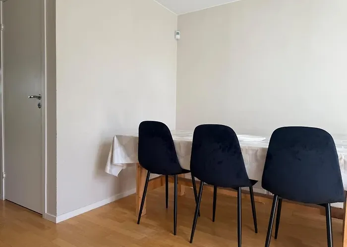 Holiday home Business Groups - 4 Bedrooms - 7 Beds - Near Volvo Gothenburg