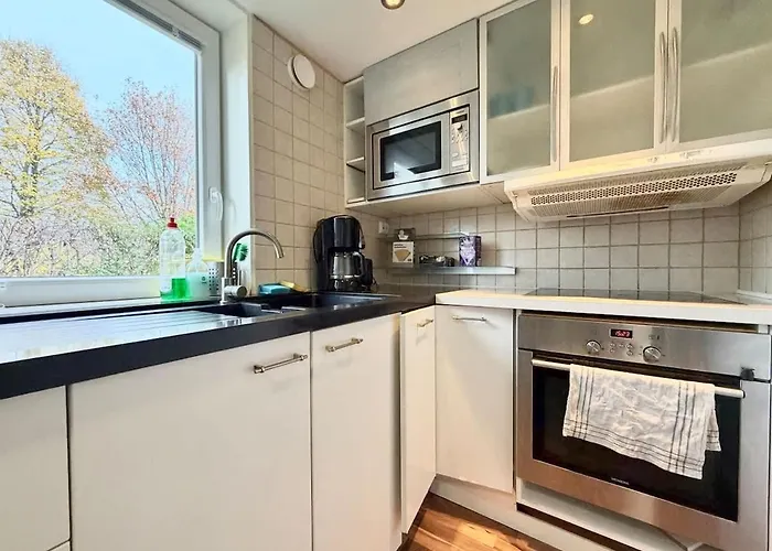 Workers - 2 Beds - Free Parking -volvo Holiday home