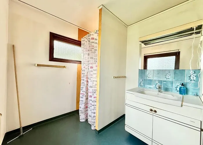 Workers - 11 Beds - Parking - Near Volvo *