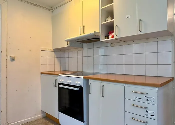 Workers Dream - 10 Bedroom - 14 Beds - Volvo Holiday home