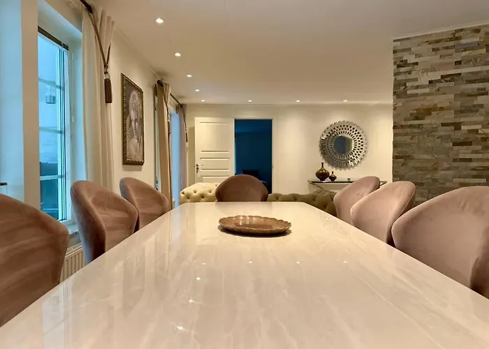 Workers - 7 Bedroom - 15 Beds - 3 Bath Сasa de vacaciones *