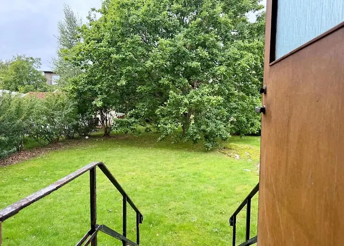 Workers - 11 Beds - Parking - Near Volvo *