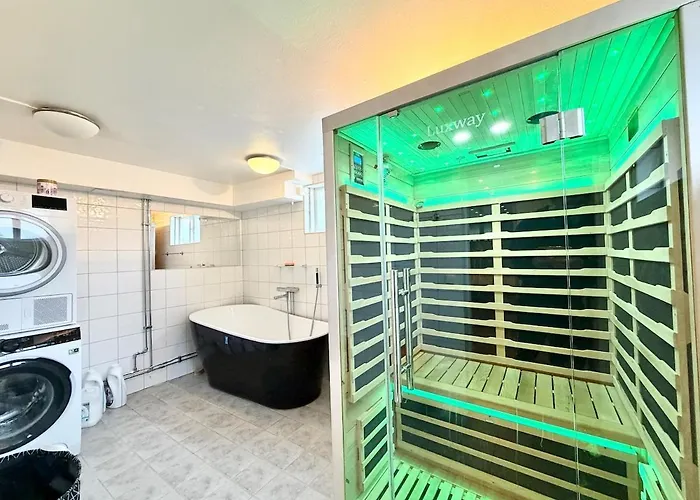 6 Beds - 4 Bedroom - For Workers - Volvo - Parking *