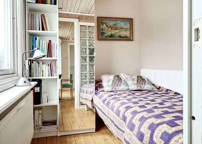 Workers - 4br - 8 Beds - 2 Kitchens - Volvo