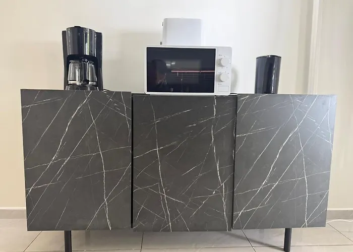 Hébergement de vacances Workers - 2 Bath - 9 Beds - Parking *