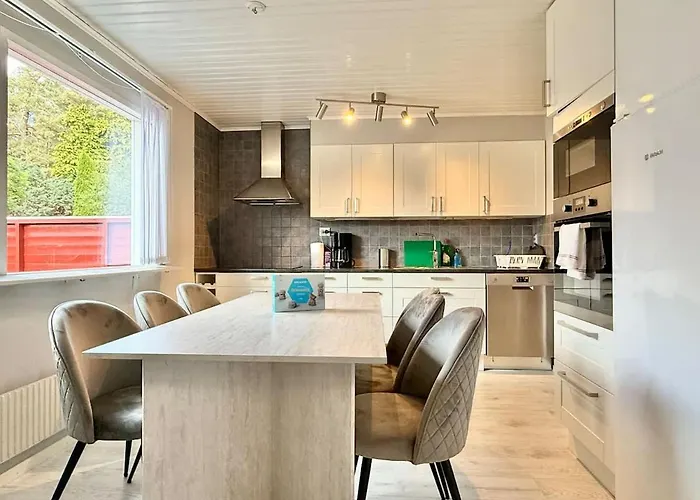 Workers - 8 Beds - 4 Bedroom - 2 Bath Göteborg