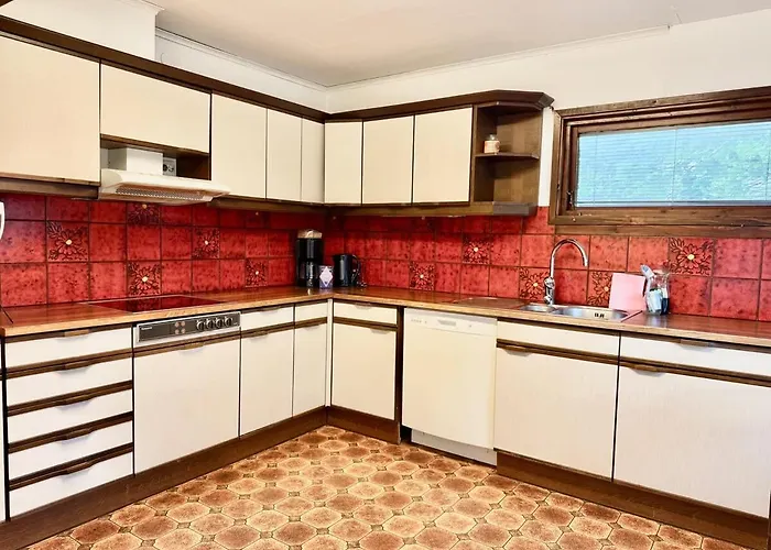 Vakantiehuis Workers - 11 Beds - Parking - Near Volvo *