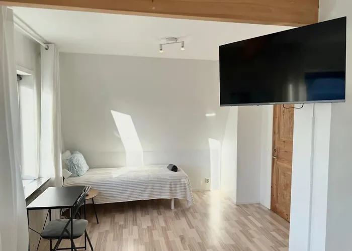 Workers Big - 5 Br - 2 Bath - Volvo * Goteborg