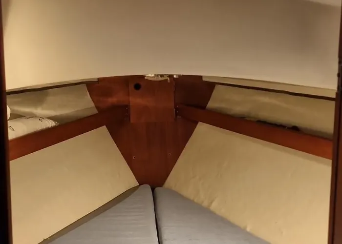 Båthotell Cozy Sailboat In