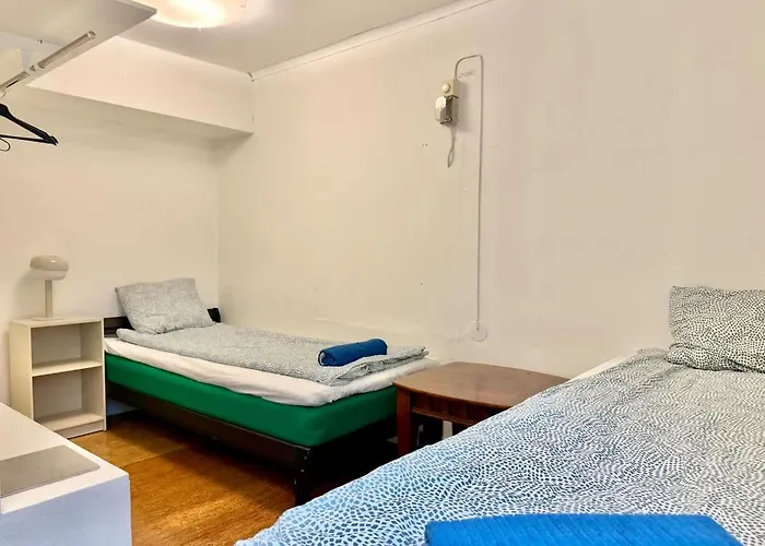 Workers Dream - 10 Bedroom - 14 Beds - Volvo Holiday home Gothenburg