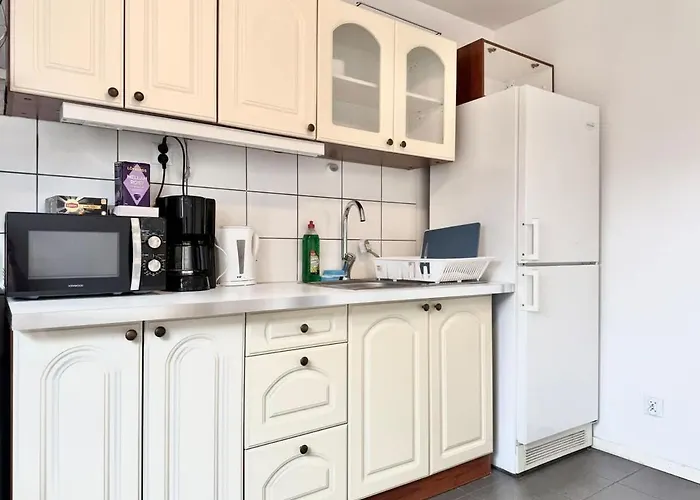 Holiday home Workers - 4 Beds - Near Volvo - Parking