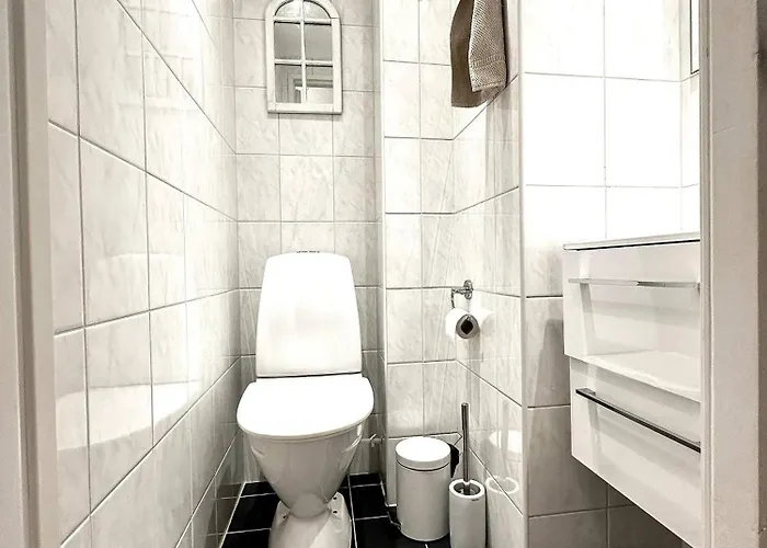 Family & Worker In Gotemburgo