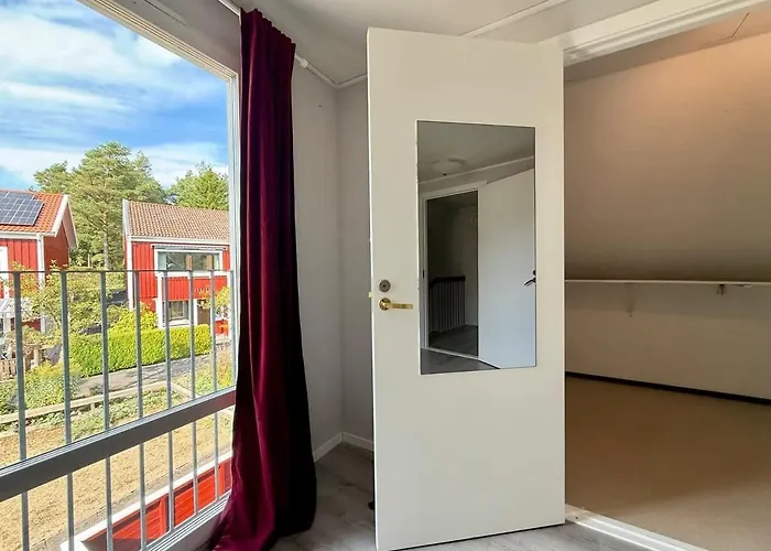 Semesterbostad Workers - 8 Beds - 4 Bedroom - 2 Bath *