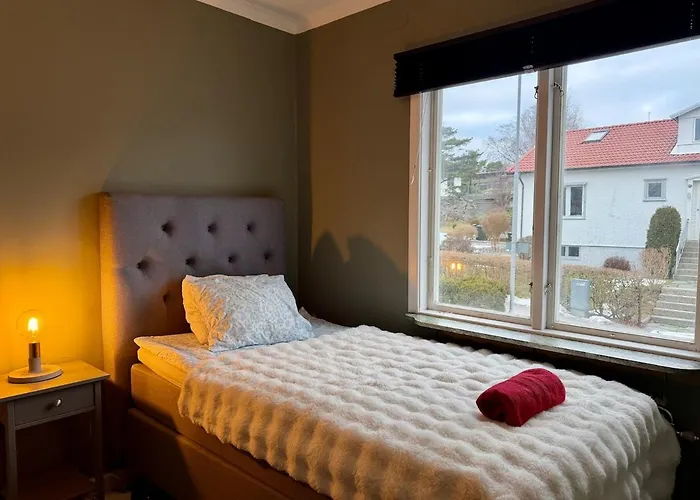 6 Beds - 4 Bedroom - For Workers - Volvo - Parking 예테보리