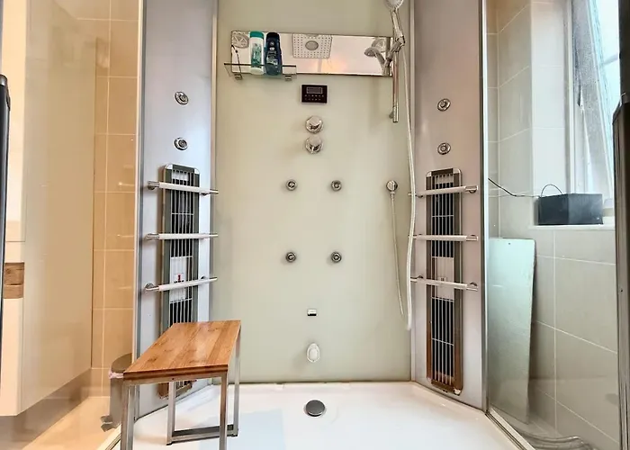 Casa vacanze Workers - 7 Br - 15 Beds - 3 Bath *