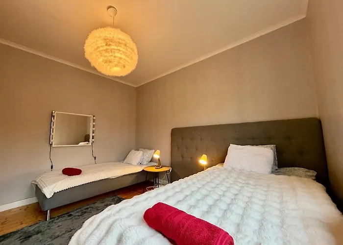 6 Beds - 4 Bedroom - For Workers - Volvo - Parking *