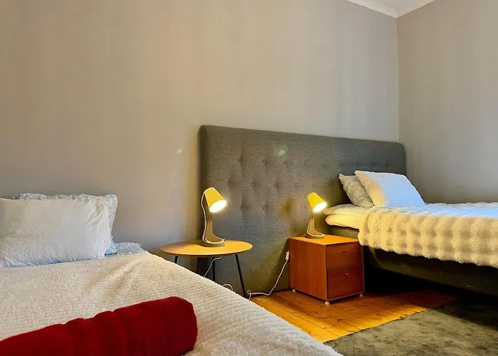 펜션 6 Beds - 4 Bedroom - For Workers - Volvo - Parking *