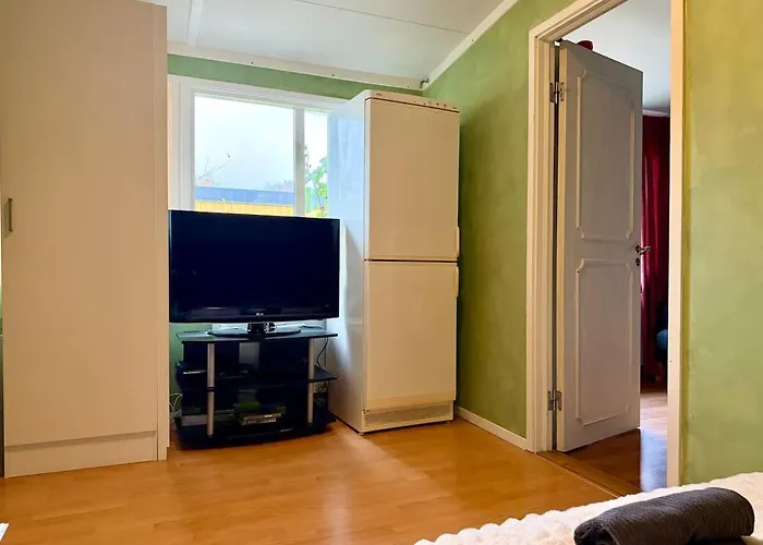 Workers - 4br - 4 Beds - Parking - Near Volvo *