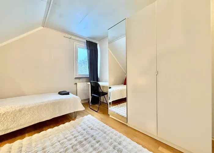 Dom wakacyjny Workers Premium - 5 Bedroom - 10 Beds - Parking *