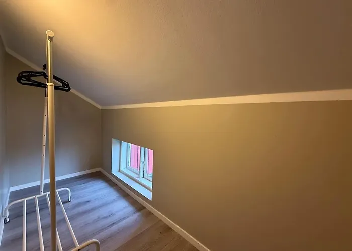 Workers Dream - 10 Bedroom - 14 Beds - Volvo Holiday home Gothenburg