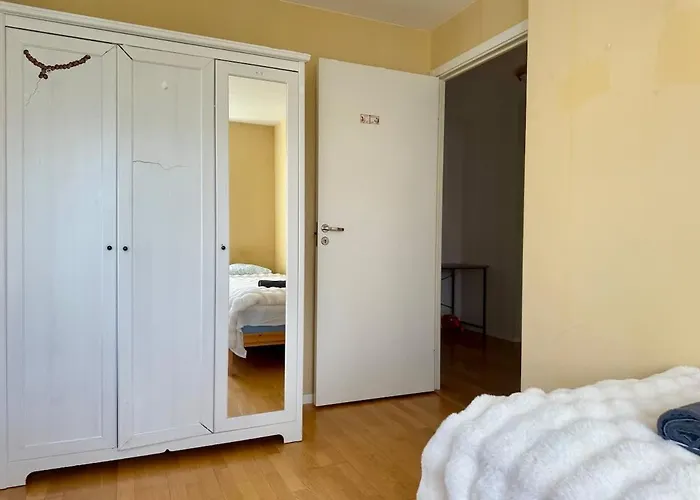 Business Groups - 4 Bedrooms - 7 Beds - Near Volvo * Gothenburg