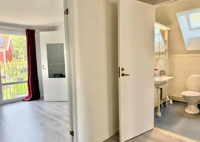 Workers - 8 Beds - 4 Bedroom - 2 Bath Semesterbostad