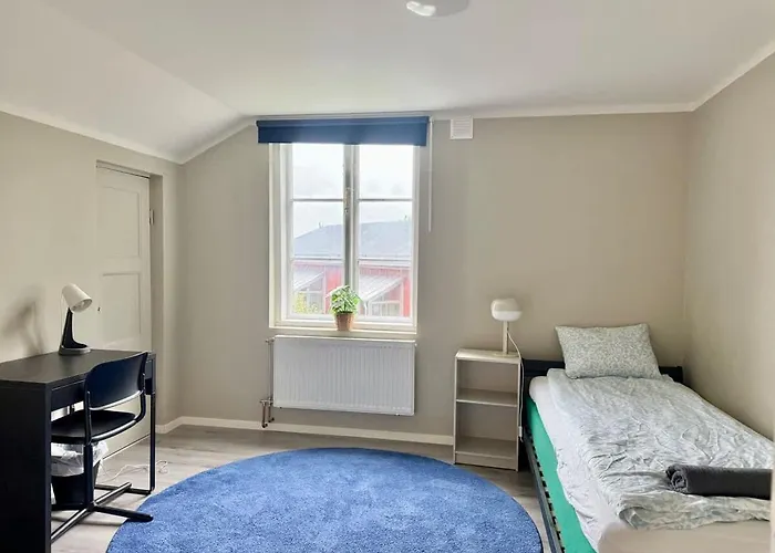 Holiday home Workers Dream - 10 Bedroom - 14 Beds - Volvo Gothenburg