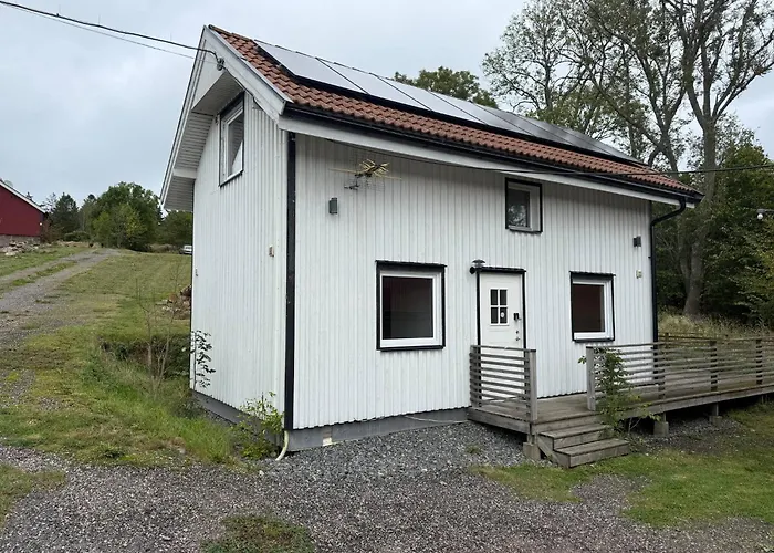 Workers • 19 Beds • 3 Kitchens • Volvo • Parking