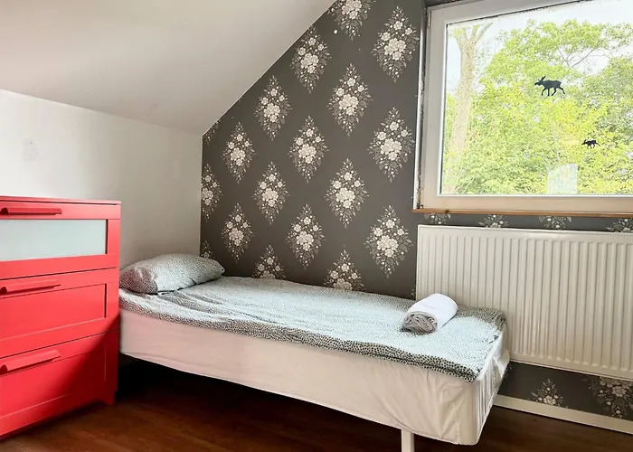 Workers • 19 Beds • 3 Kitchens • Volvo • Parking Feriehus